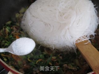 Stir-fried Vermicelli with Vegetables recipe