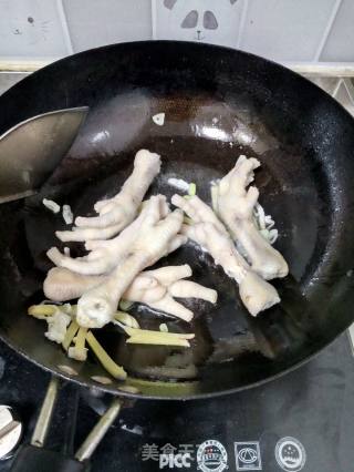 Spiced Chicken Feet recipe