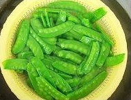 Stir-fried Snow Peas with Sausage recipe