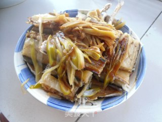 Scallion and Ginger Dried Eel recipe