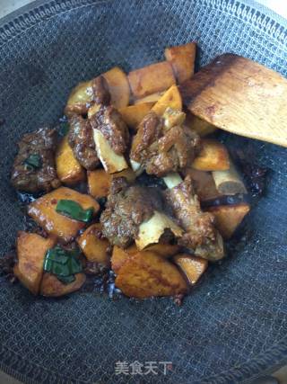 Braised Pork Ribs with Taro recipe