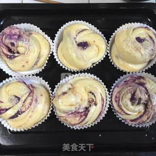 Purple Sweet Potato Bread Roll recipe