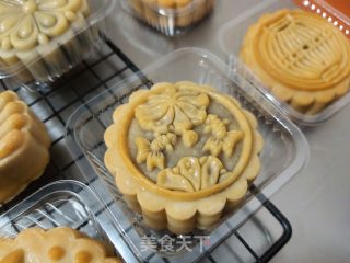 Cantonese Five-nen Moon Cake recipe