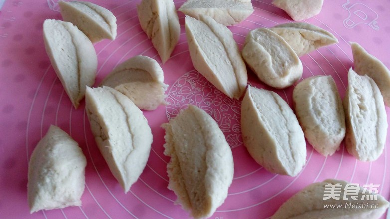 Steamed Dumplings with Pork and Radish Noodles recipe