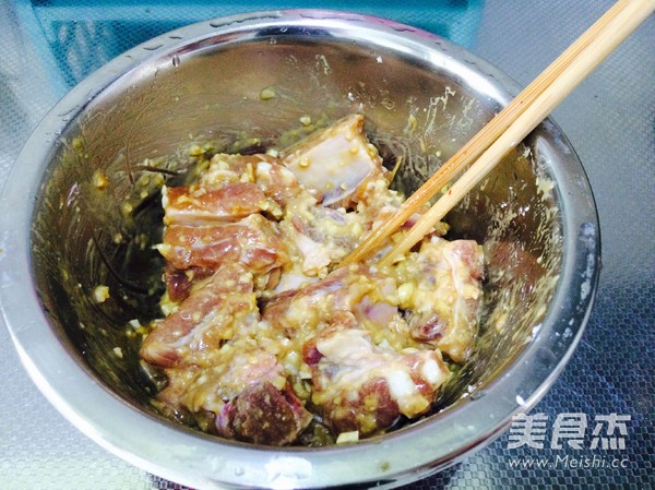 Spicy Garlic Steamed Pork Ribs recipe