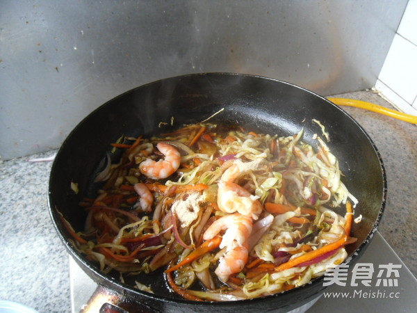 Fried Noodles with Shrimp recipe