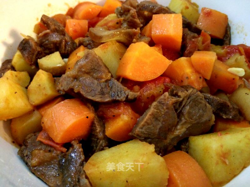 Beef Stew with Tomatoes and Potatoes recipe