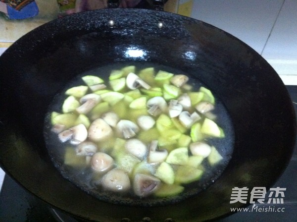 Mushroom and Egg Soup recipe