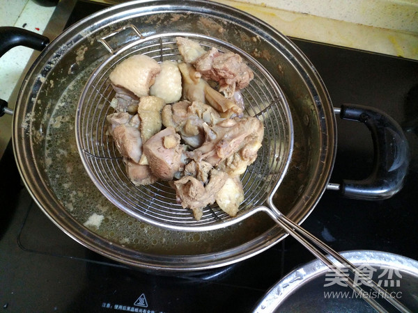 Sour Radish Lao Duck Soup Pot recipe