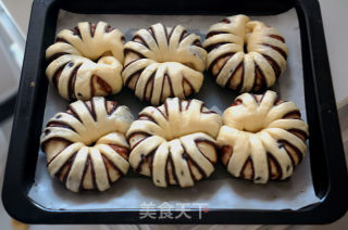 Bean Paste Meal Buns recipe