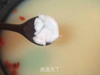 Pork Liver Soup with Wolfberry Leaf in Congee Base recipe