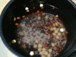 Black Rice Eight-treasure Porridge recipe