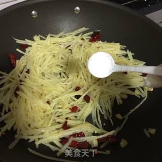 Hot and Sour Potato Shreds recipe