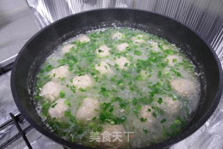 Shredded Radish Meatball Soup recipe