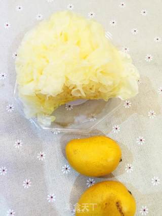 Stewed Tremella with Mango Coconut Milk recipe