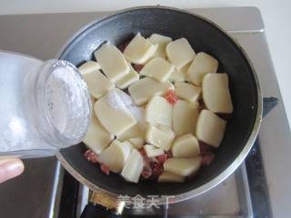 Egg Hug Sausage Rice Cake recipe