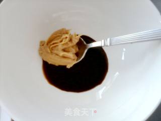 Simple Desktop Breakfast-delicious Peanut Sauce Noodles recipe