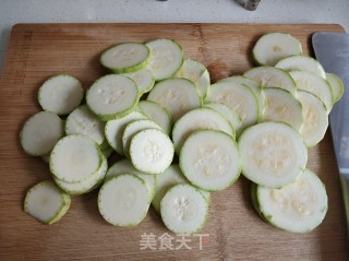 Pan-fried Pretzel Melon Cake recipe