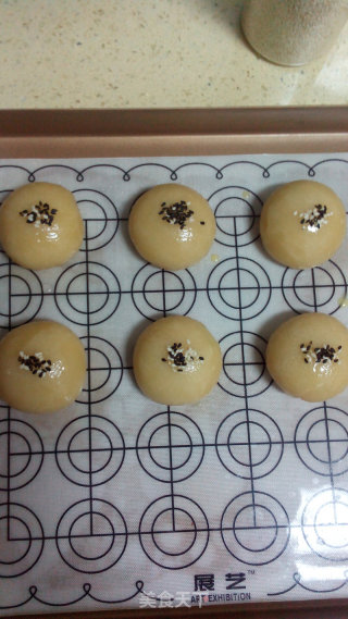 Su-style Mustard and Fresh Meat Mooncakes recipe