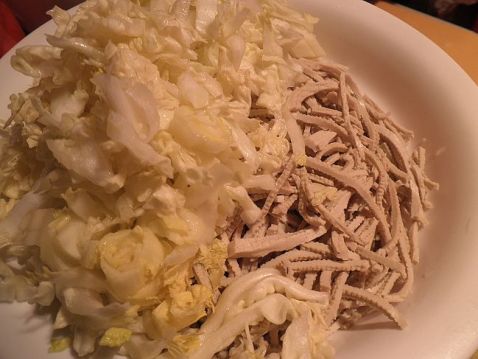 Cabbage Heart Mixed with Tofu Shreds recipe