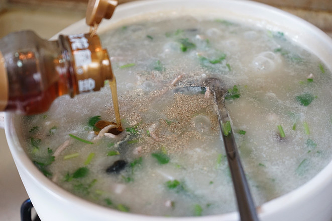 Congee with Scallops, Preserved Egg and Lean Meat recipe