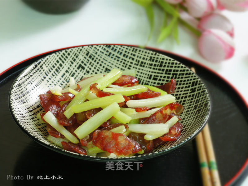 Stir-fried Celery and Salami recipe