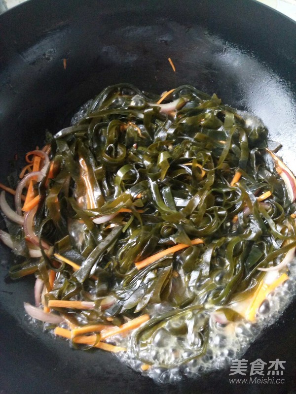 Vegetarian Fried Seaweed Shreds recipe