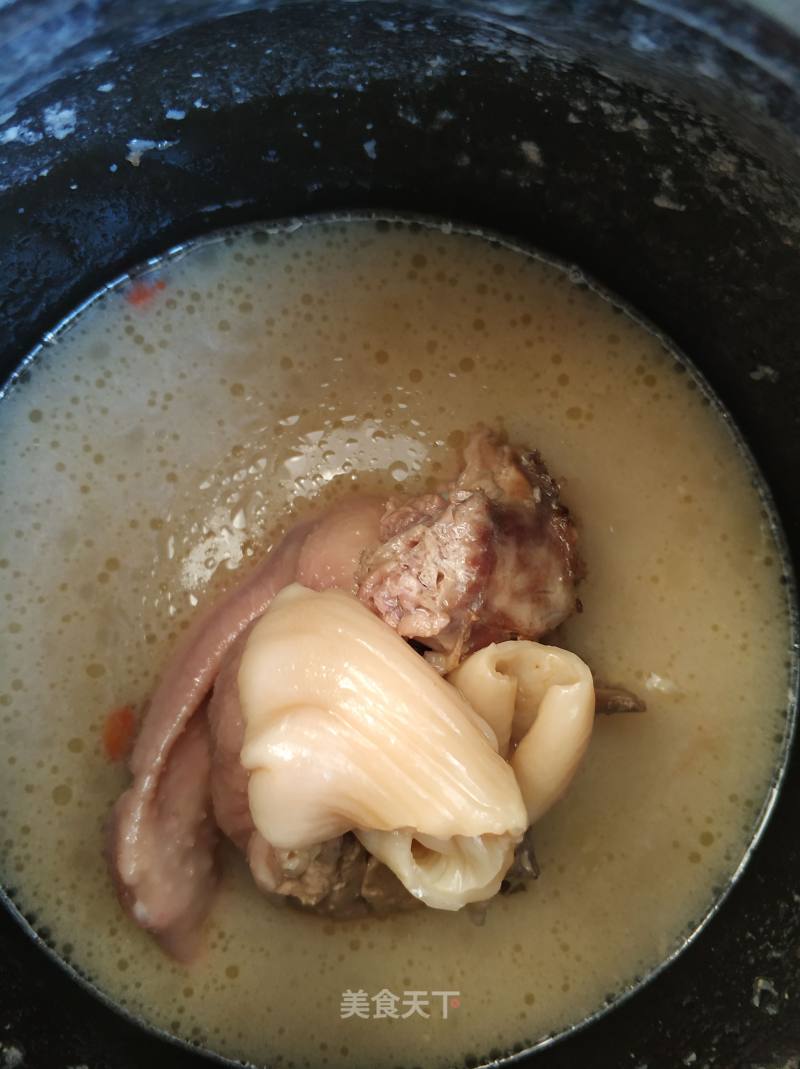 Nourishing Fish Maw and Angelica Chicken Soup recipe