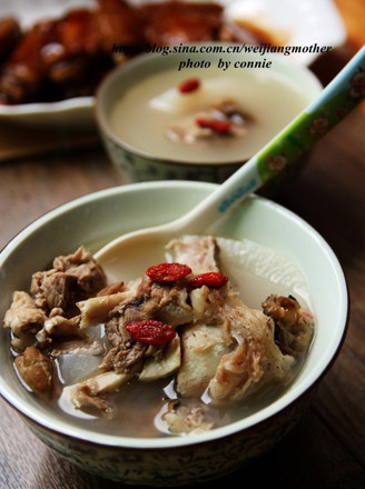 Radish Pot Pork Bone Soup recipe