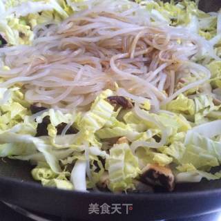 Stir-fried Vermicelli with Cabbage and Mushroom recipe