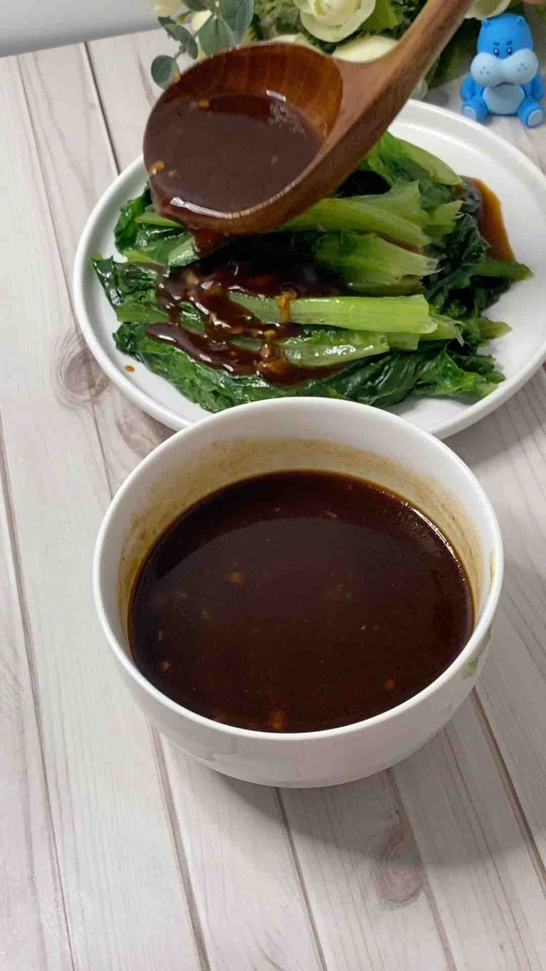 Home Cooking, Lettuce in Soy Sauce recipe