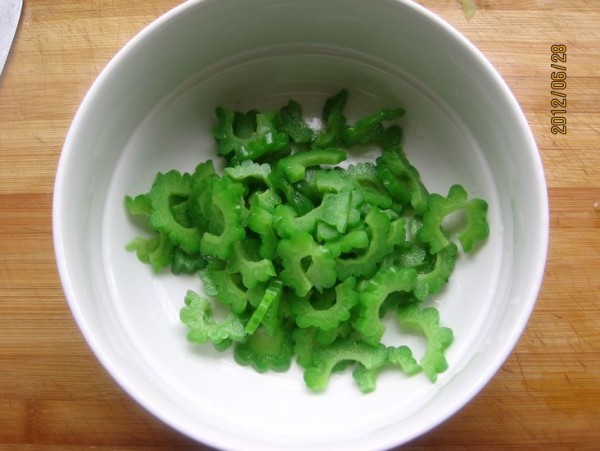 Dried Bitter Gourd Shrimp in Sesame Sauce recipe