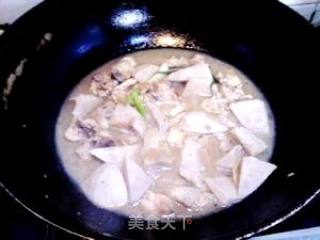 Stewed Chicken with Taro recipe