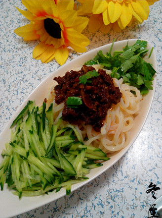 Spicy Beef Sauce Noodles recipe