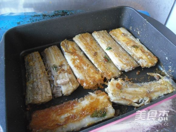 Fried Grilled Saury recipe