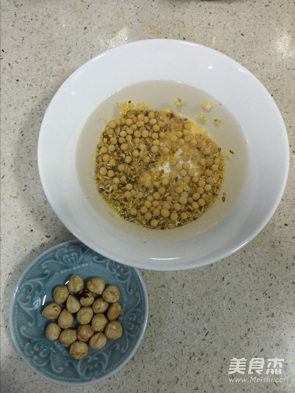 Nuts Mixed Rice Soy Milk recipe