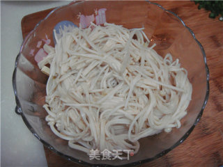 Dried Tofu Mixed with Enoki Mushrooms recipe