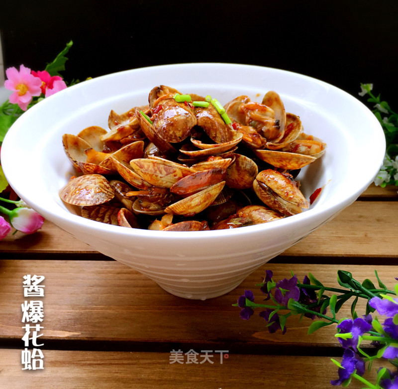 Spicy Stir-fried Flower Beetle recipe