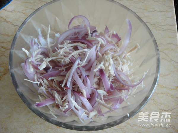 Chicken Shredded with Onion recipe