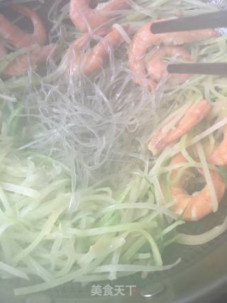 Stewed Shrimp with Carrot Vermicelli recipe