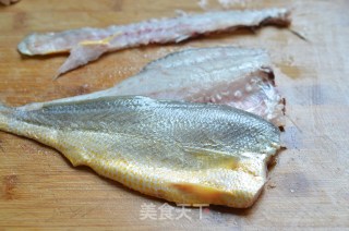 Adults and Children Love to Eat-yellow Croaker in Tomato Sauce recipe