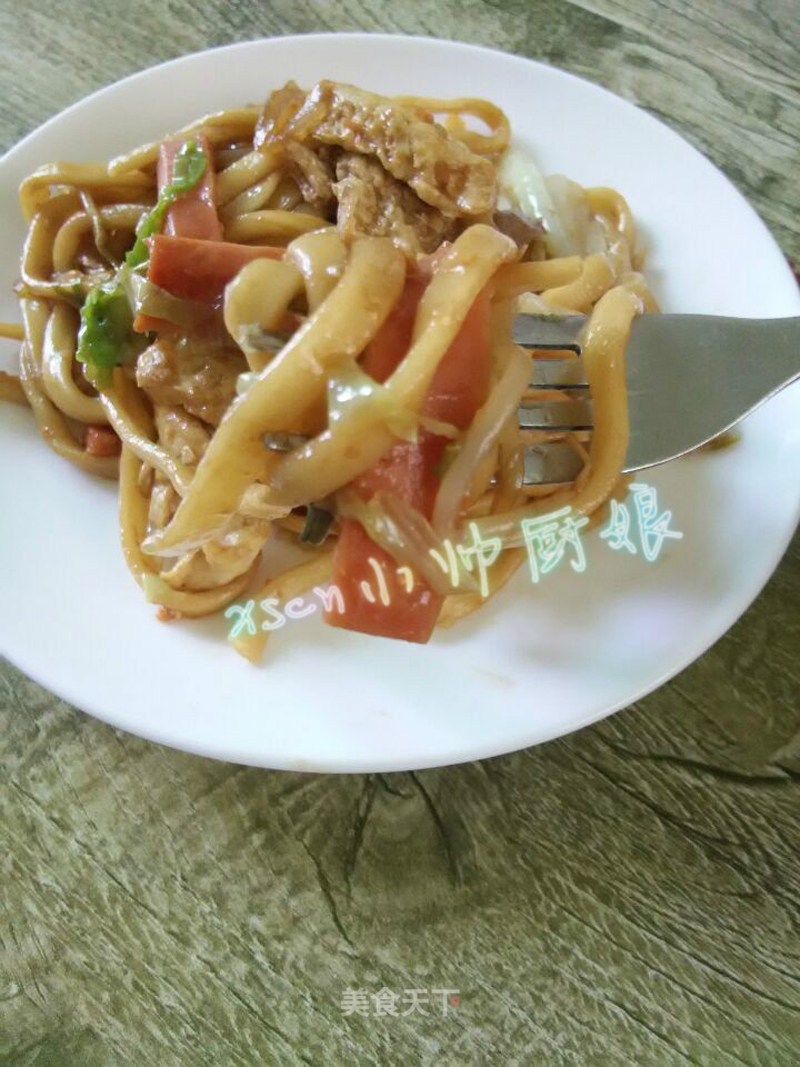 Fried Noodles with Sausage and Kale