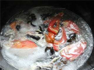 Pork Liver Soup with Tomato Slices recipe