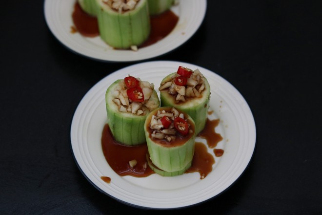 Steamed Loofah with Garlic recipe