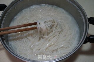 Tomato and Egg Soup Noodles recipe