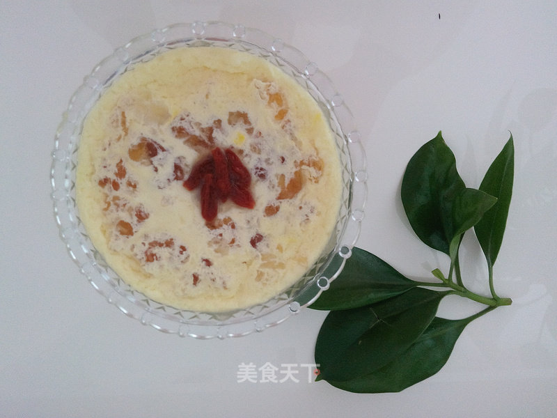 Steamed Egg with Milk and Peach Gum (sweet) recipe
