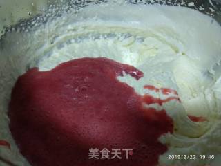 Strawberry Ice Cream Cake recipe