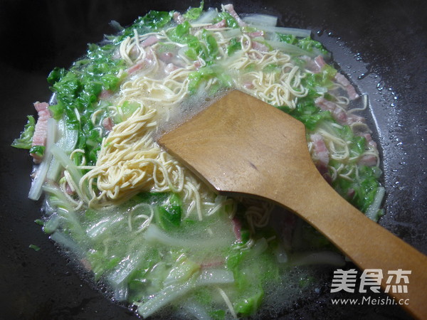 Bacon and Cabbage Boiled and Dried Shreds recipe