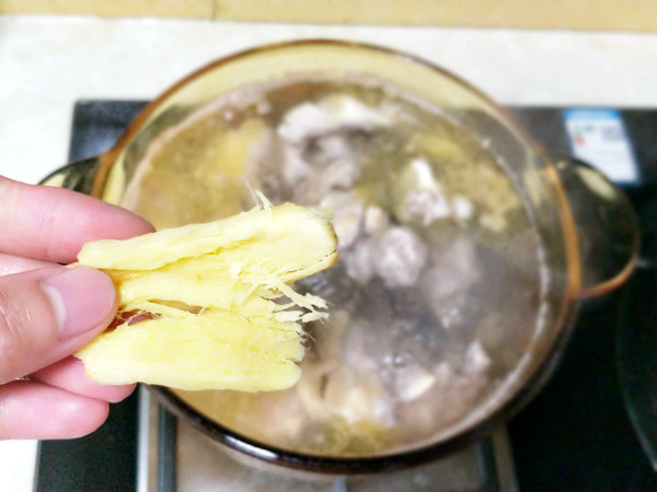 Stewed Chicken Soup with Mushroom recipe