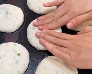 How Soft and Soft The Lazy Version of The Scallion Fragrant Pasta is A Recipe for Zero Failure with Detailed Video Explanation recipe